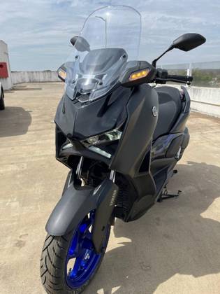 YAMAHA XMAX 300 CONNECTED ABS YAMAHA XMAX 300 CONNECTED ABS